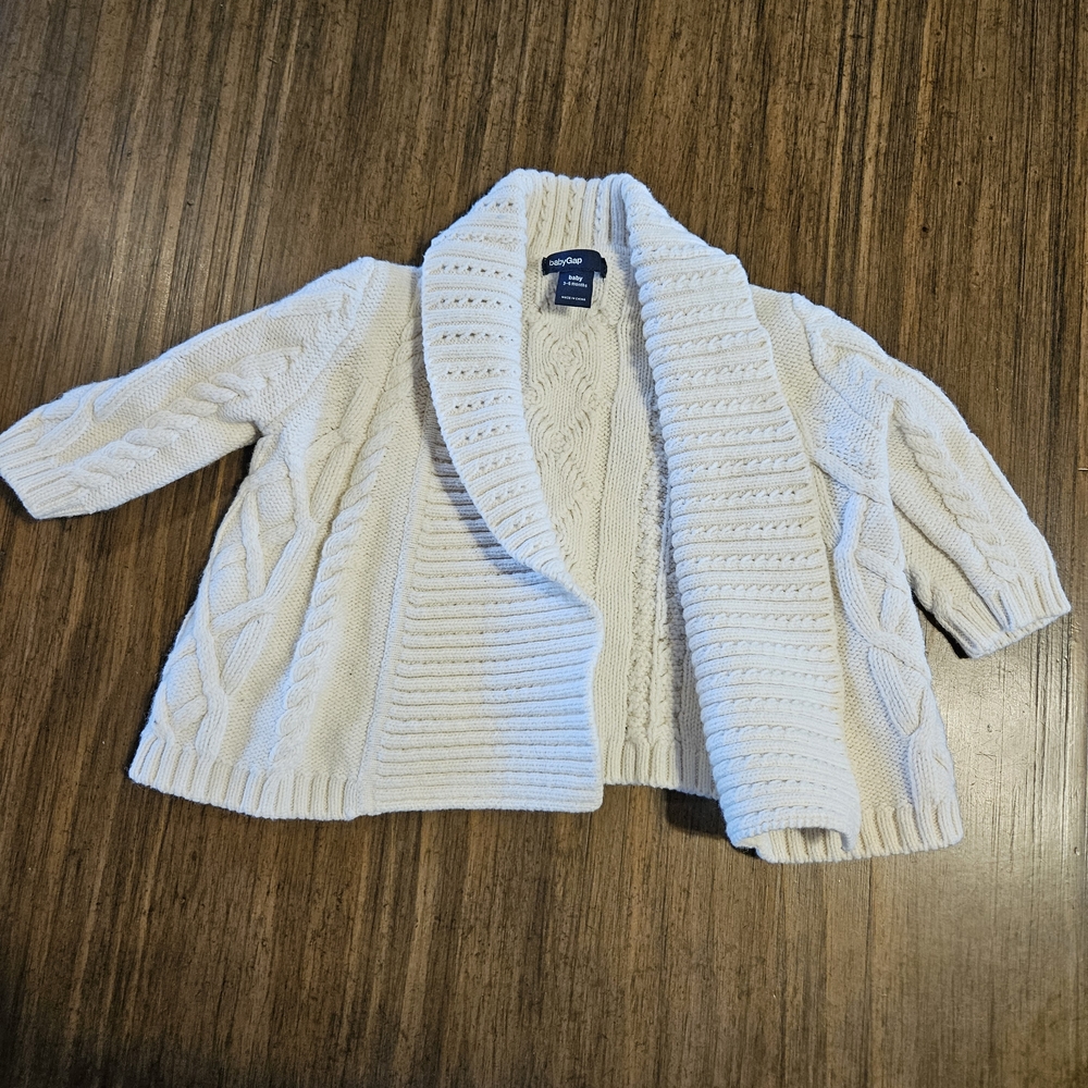 Baby GAP Off-White Cable Knit Cardigan Sweater Infant Size 3-6 months